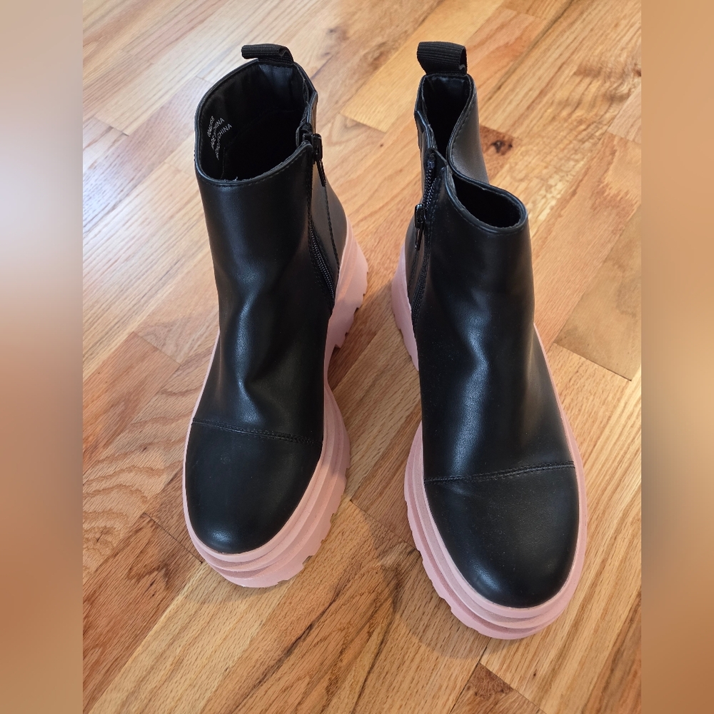 Black and Pink Women's Ankle Boots